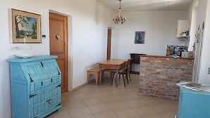 Dining - Appartement mit Bergblick by Interhome (Bastia Mondovì)