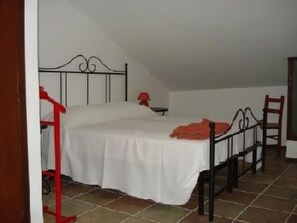 Room - Rote Rose by Interhome (Cavagnolo)