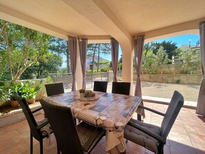 Outdoor dining - Apartment Butkovic by Interhome (Polje)