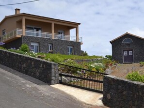 Exterior - Schöne Aussichten Ecke by Interhome (Angra do Heroísmo)