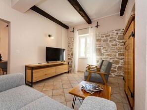 TV - Villa Roko by Interhome (Sv. Filip i Jakov)