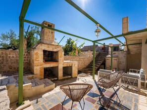 Outdoor dining - Villa Roko by Interhome (Sv. Filip i Jakov)