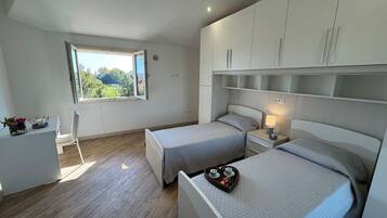 4 bedrooms, free WiFi