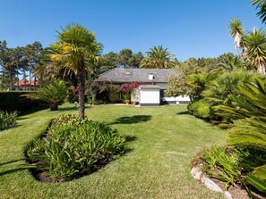 Property grounds - Villa das Palmeiras mit großem Schwimmbad by Interhome (Seixal)