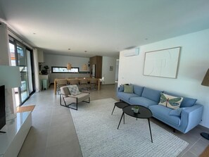 Living area - Villa Pampelonne by Interhome (Alcobaça)