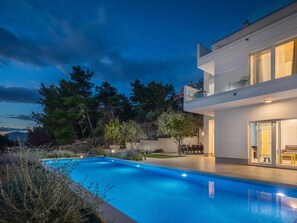 Pool - Ferienvilla "Elena" mit eigenem Pool by Interhome (Podstrana)