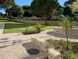 Property grounds - Atmen Sie die Meeresbrise in Praia Del Rey ein by Interhome (Obidos)