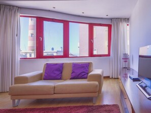 Living area - Wohnung mit Terrasse 100m vom Strand entfernt by Interhome (Gafanha da Encarnação)