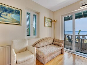 TV - Tolle Wohnung in Drašnice mit Schönem Garten by Interhome (Drašnice)