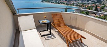 Ferienappartement mit zwei Meerblick-Balkonen by Interhome