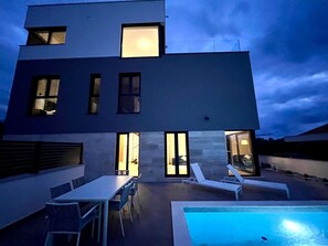 Pool - Oase mit Meerblick - Zadar Villa & Spa by Interhome (Petrčane)