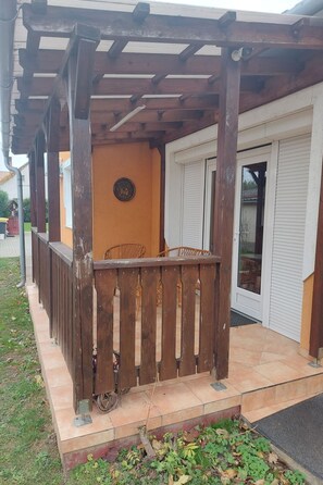 Exterior detail - Schönes Ferienhaus mit Pool in ruhiger Lage by Interhome (Balatonszentgyörgy)