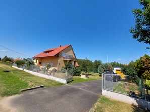 Property grounds - Schönes Ferienhaus mit sehr großem Pool by Interhome (Balatonbereny)