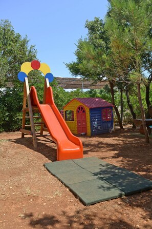 Children’s area - Gemütliches, familienfreundliches Steinhaus by Interhome (Kolan)