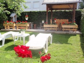 Outdoor dining - Wohnung mit Terrasse, Grill und Garten by Interhome (Balatonföldvár)