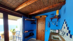Fridge, cookware/dishes/utensils - Monolokal "Blu Suite Cottage" by Interhome (Marina Serra)