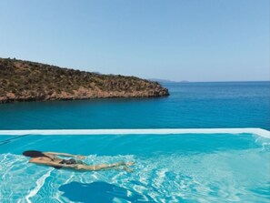 Pool - Monolokal "Blu Suite Cottage" by Interhome (Marina Serra)