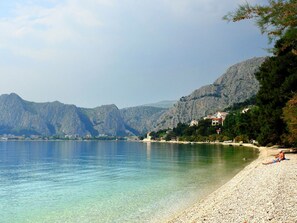 Beach - Villa Martina Matea große Villa mit beheiztem Pool by Interhome (Omiš/Lokva Rogoznica)