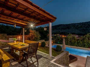 Outdoor dining - Ferienvilla "Paradies auf Erden" by Interhome (Srinjine)