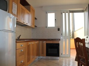 Frigorifero, forno, pentole/stoviglie/utensili