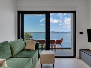 Living area - Villa LiTo - Apartman 2. with balcony and seaview by Interhome (Brela)