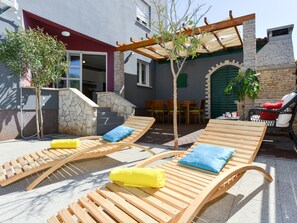 Terrace/patio - Villa Šima- Luxusappartement mit privatem Pool by Interhome (Zadar)
