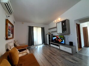 Living area - mit zwei Terrassen für sechs Personen by Interhome (Karlobag)
