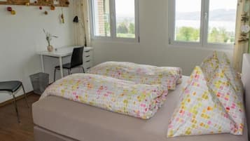 3 makuuhuonetta, internet