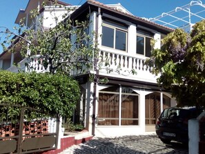 Exterior - Apartment  by Interhome (Novi Vinodolski)