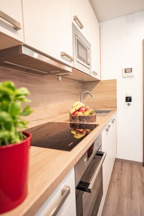Fridge, microwave, oven, dishwasher - Appartement Gimpl by Interhome (Fusch)