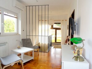 Interior - Karmen auf zwei Ebenen mit Garten by Interhome (Orebić)
