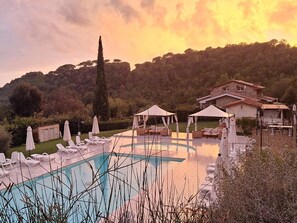 Pool - Wohnung in Riparbella mit privatem Parkplatz by Interhome (Riparbella)