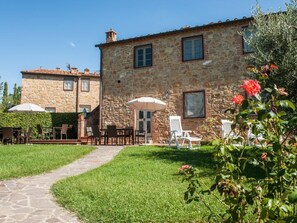Outdoor dining - Collelungo Q8 Wohnung mit Pool by Interhome (Castelfalfi)