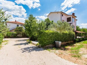 Property grounds - Svoboda 2 by Interhome (Krk/Šilo)