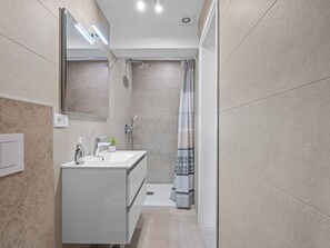 Towels - attraktive Wohnung mit privatem Pool by Interhome (Drenje)
