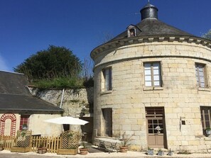 Exterior - Cottage de la tour duplex 100m2 mit Pool Azay le rideau by Interhome (Azay-le-Rideau)