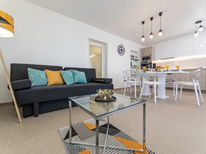 TV - Moderne Wohnung Grzetic by Interhome (Krk/Šilo)