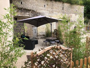 Outdoor dining - Cottage du Château duplex 90m2 mit Pool Azay le rideau by Interhome (Azay-le-Rideau)