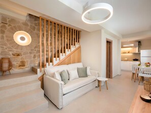 Unclassified image, 5 of 39, button - Hidden Gem Villa Pool und Jaccuzzi by Interhome (Georgioupoli)