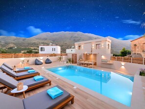 Pool - Hidden Gem Villa Pool und Jaccuzzi by Interhome (Georgioupoli)