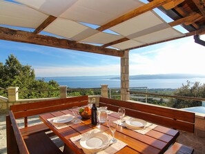 Outdoor dining - Villa Vesna & Dado by Interhome (Bast)