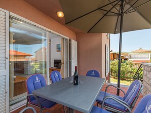 Outdoor dining - Pinta mit großem Garten by Interhome (Buzinija)