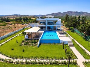 Exterior - Strandvilla Viviane Paulos für 12 Personen by Interhome (Gennadi)