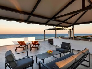 Terrace/patio - Strandvilla Viviane Paulos für 12 Personen by Interhome (Gennadi)