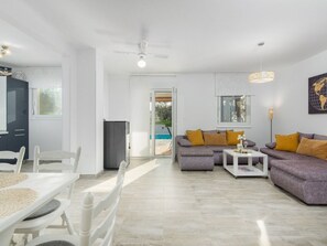 Fireplace - Villa Pendolina mit privatem Pool und Jacuzzi by Interhome (Buje/Brtonigla)