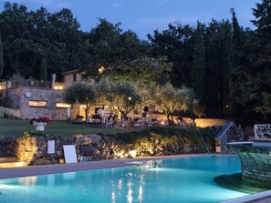 Terrace - für 10 Personen und 4 Kinder in Chianni, Toskana (Provinz Pisa) by Interhome (Chianni)