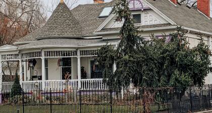 The Concord Studio in Downtown Logan