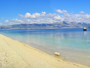 Beach - Erdgeschosswohnung mit viel Komfort und Terrasse by Interhome (Trogir)