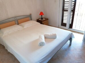 Internet - Apartment direkt am Meer mit Anlegeplatz by Interhome (Murter/Betina)