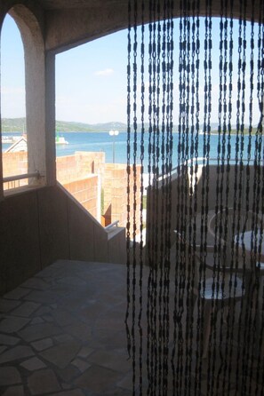Terrace/patio - Apartment direkt am Meer mit Anlegeplatz by Interhome (Murter/Betina)